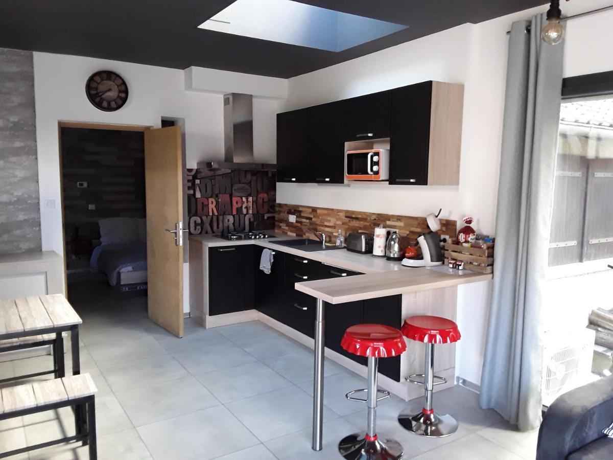 Joli 2 Pieces Esprit Loft Moderne Apartment По Екстериор снимка