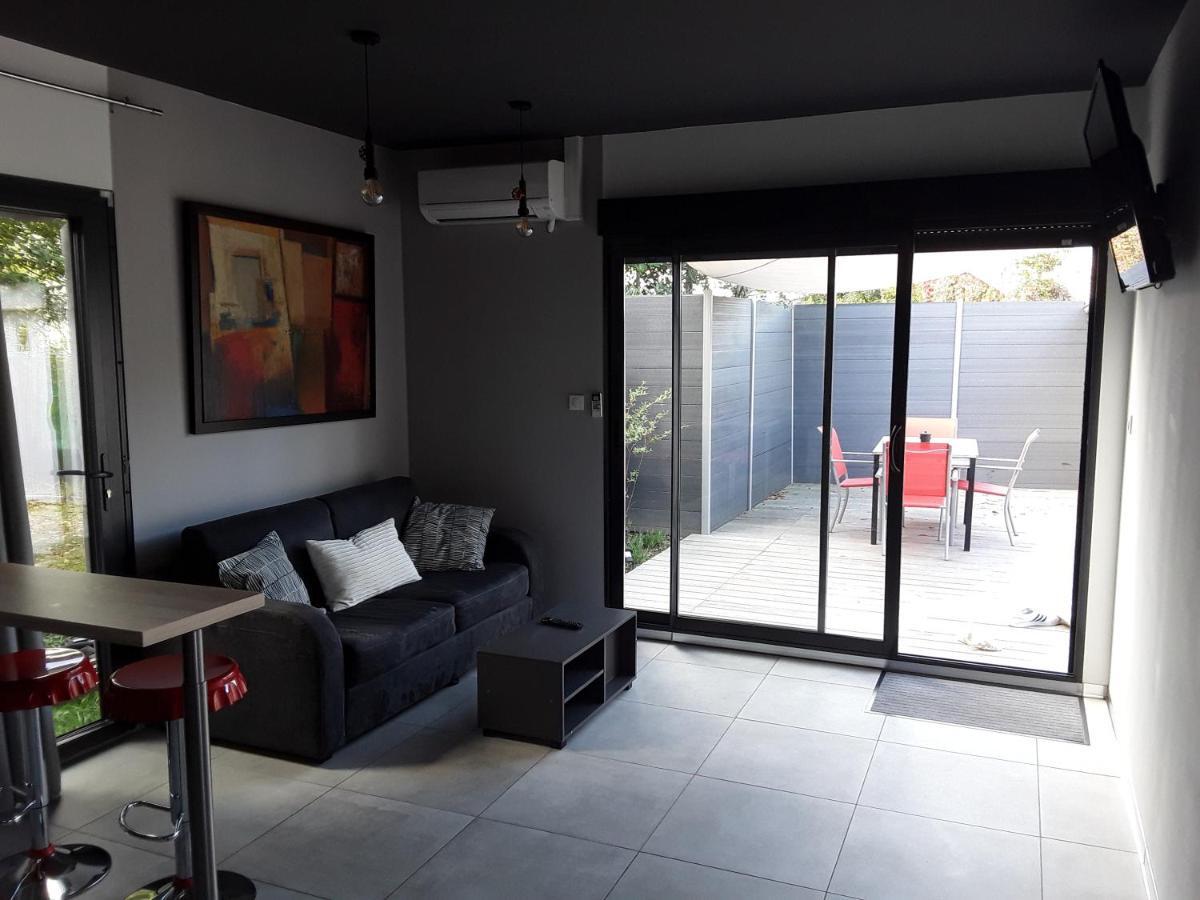 Joli 2 Pieces Esprit Loft Moderne Apartment По Екстериор снимка